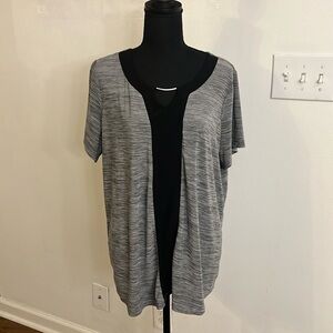 Suzie In The City Plus Size Two-Toned Top, Sz. 1X.